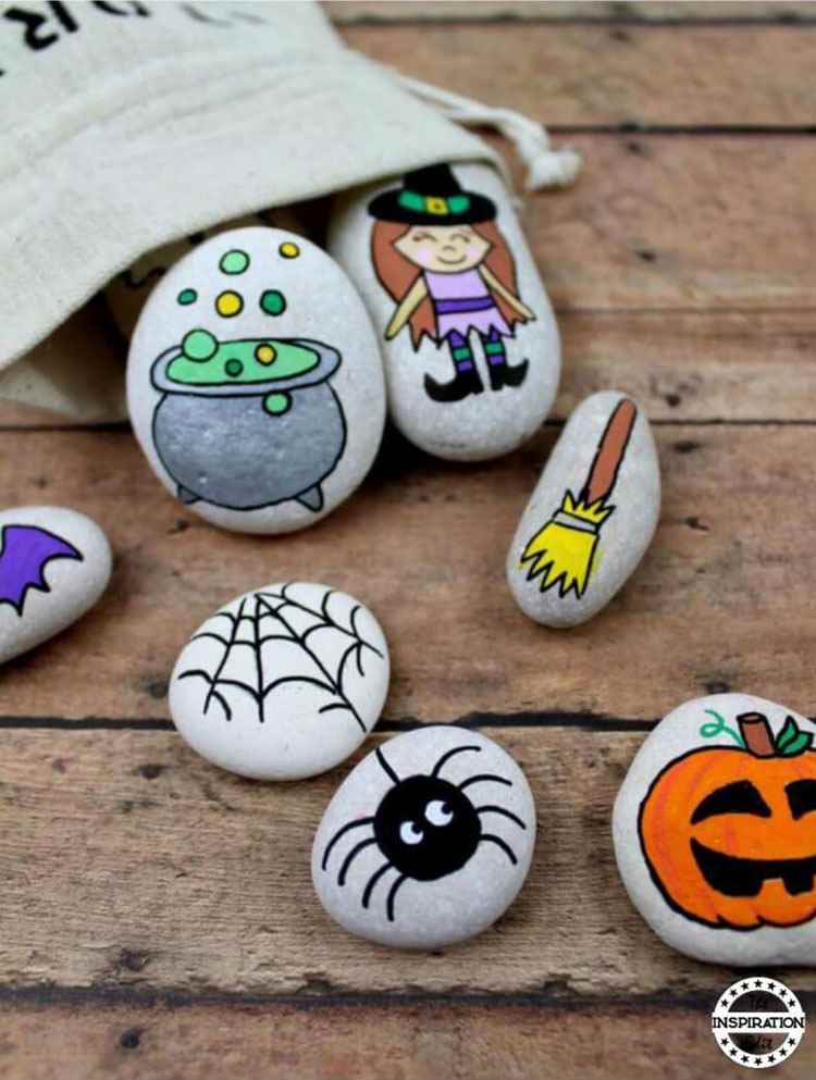Painted DIY halloween crafts stones